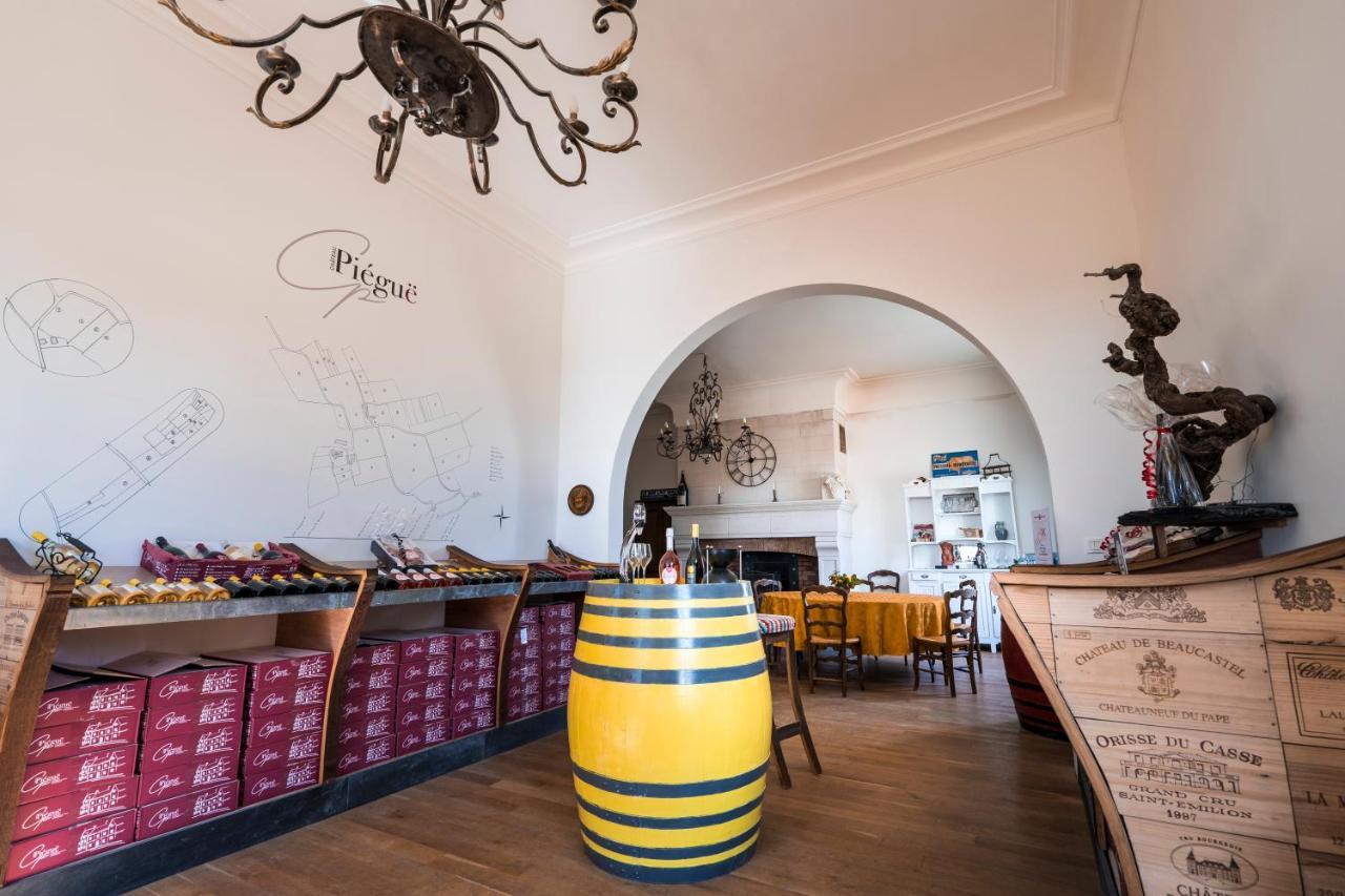 Vignoble Chateau Piegue - Winery Rochefort-sur-Loire Exterior foto